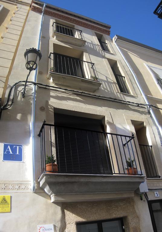 Apartamentos Turisticos Encanto Cáceres Exterior photo