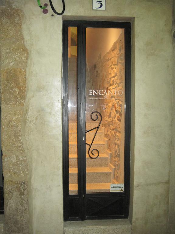 Apartamentos Turisticos Encanto Cáceres Exterior photo